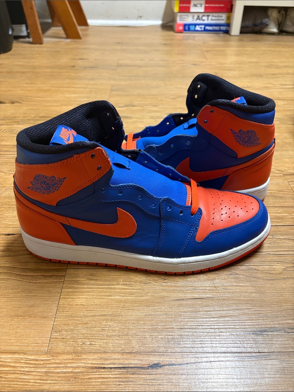 Jordan 1 knicks sz 12 *100% authentic*